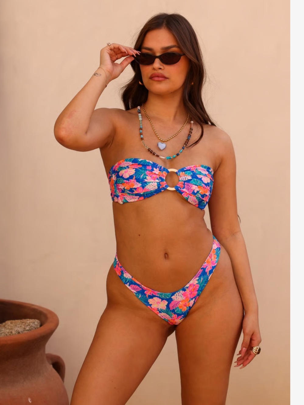Kulani Kinis Bikini - Picture 6 of 9